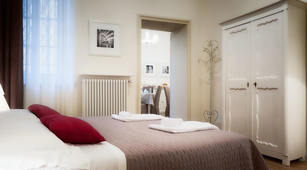 Palazzo Ceru Bed And Breakfast Verona Habitación foto